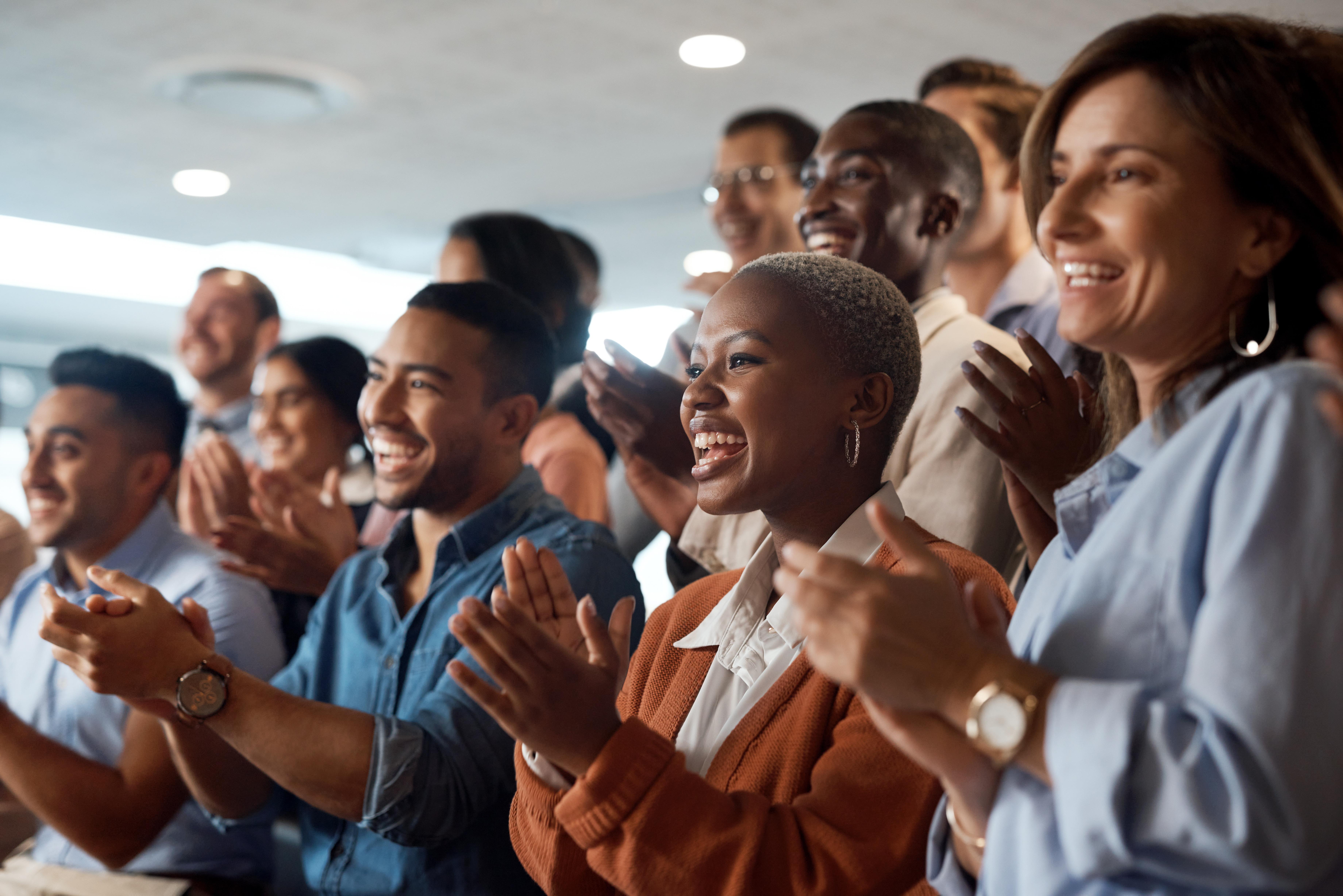 people clapping